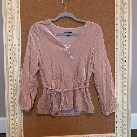 Top - Picture 1 of 1